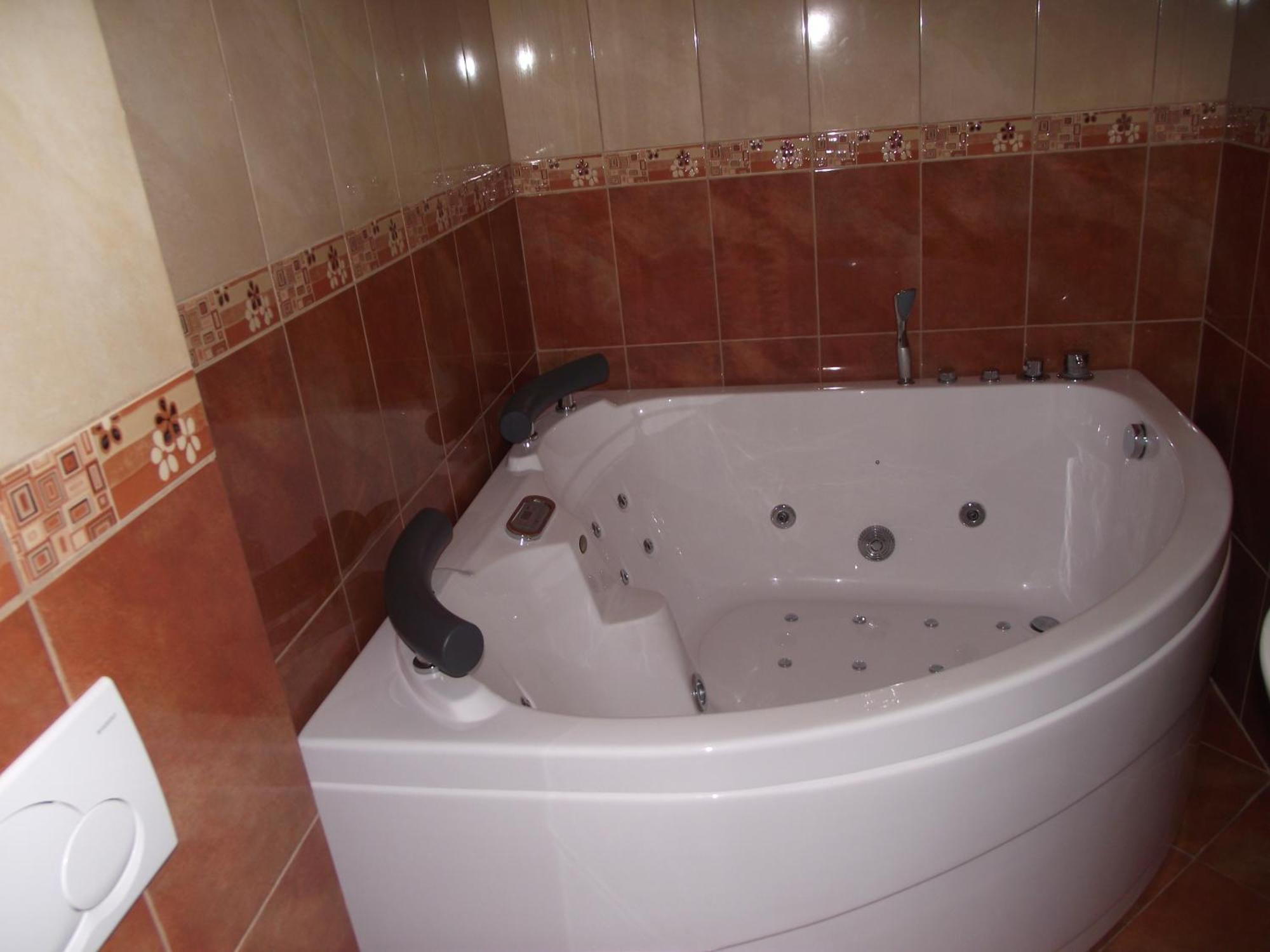 Hotel Flormang Κραϊόβα Εξωτερικό φωτογραφία